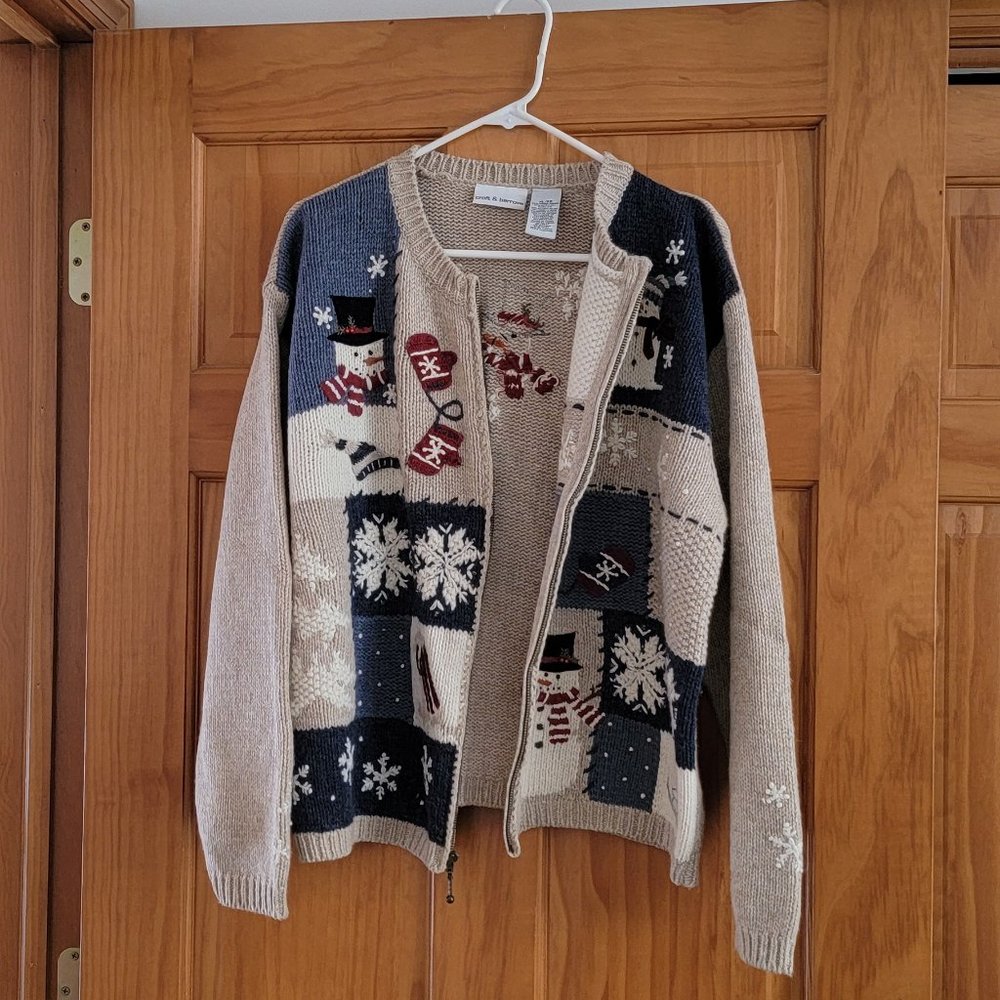 Croft & Borrow Winter Sweater size XL